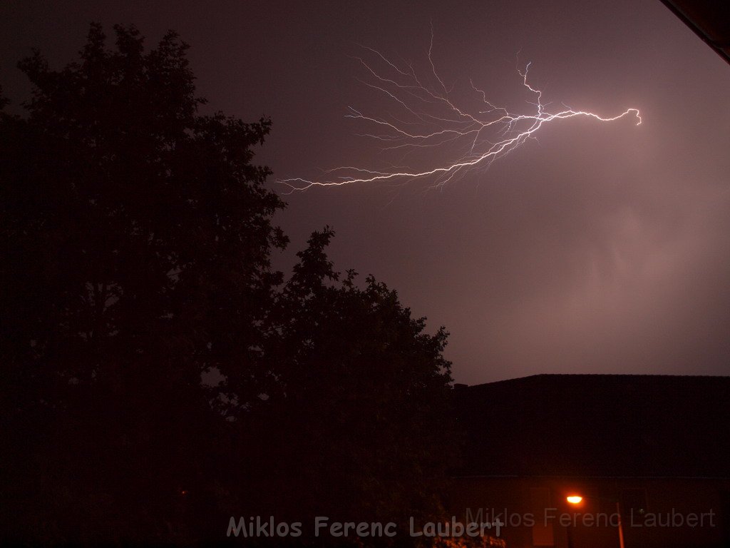 Gewitter Koeln Vingst P10.JPG